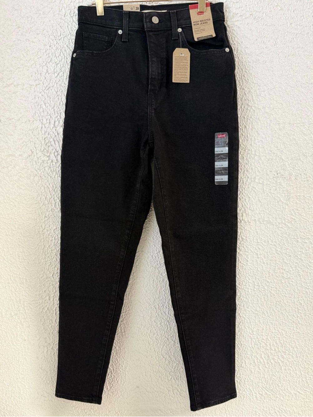Levi’s Women’s High Rise Skinny Jeans Size 28 NWT Black
